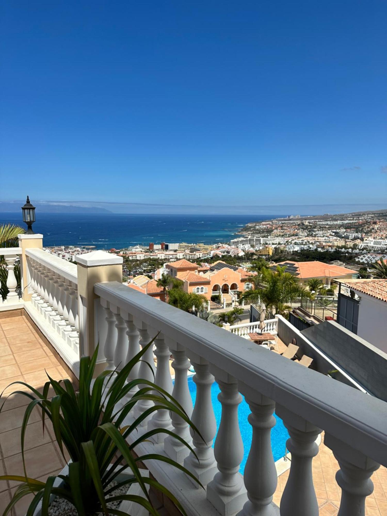 Boutique Villa Leicht & Friends Costa Adeje  ภายนอก รูปภาพ