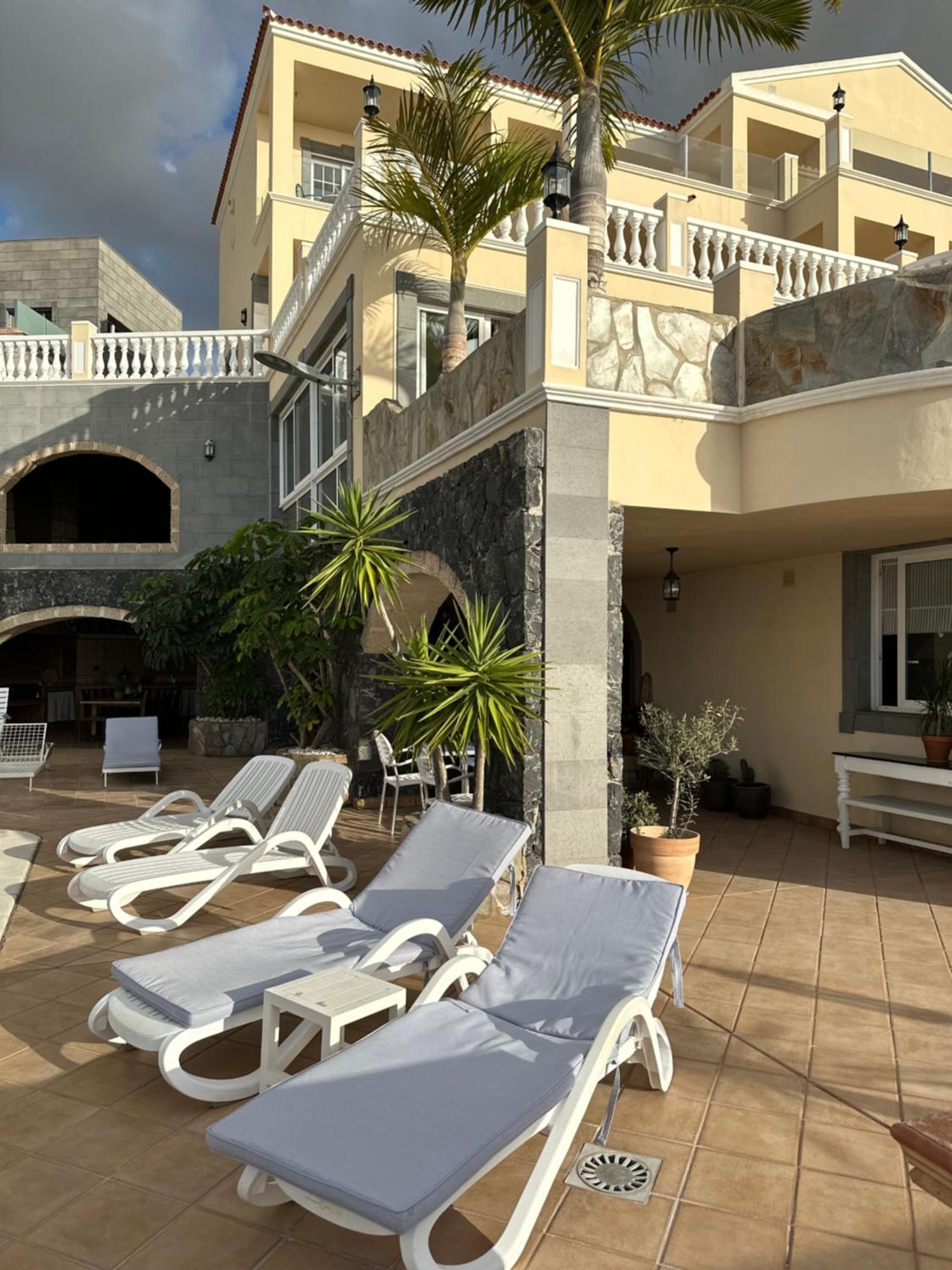 Boutique Villa Leicht & Friends Costa Adeje  ภายนอก รูปภาพ